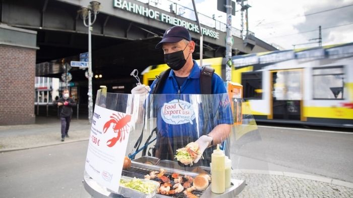 Berlin’s Grillwalker Event Features Unique Way to Prepare American Lobster Tails